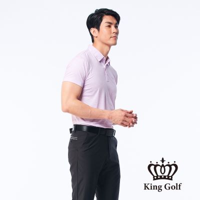 【KING GOLF】網路獨賣款-男款字母滿版印花LOGO燙印涼感短袖POLO衫-粉色