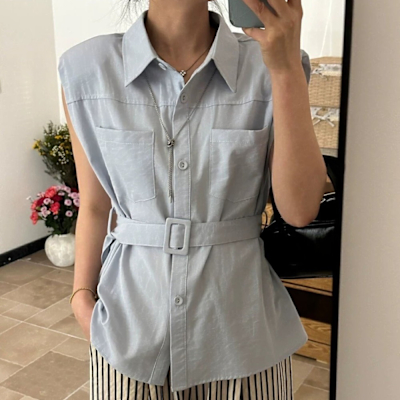 La Belleza韓版素色雙口袋墊肩無袖排釦造型上衣附腰帶