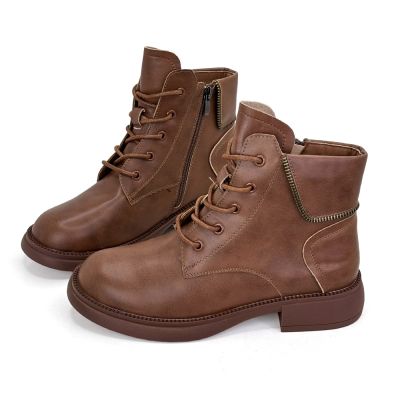 Robinlo 酷感個性軍風綁帶厚底短靴 BARNETT 榛果棕