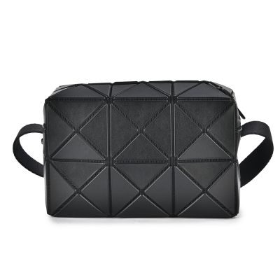 ISSEY MIYAKE 三宅一生BAOBAO CUBOID 2x3霧面方格迷你長方體斜揹包-黑色