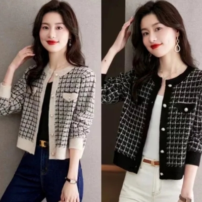 La Belleza名媛時尚圓領滾邊格紋假口袋珠釦開釦短版針織毛料上衣