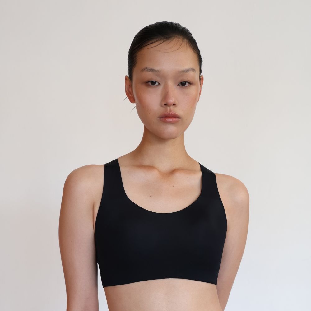 24HRS 女力款 零壓防震 無感運動內衣(無鋼圈內衣 女內衣 女內著 無感失憶) (力量黑)