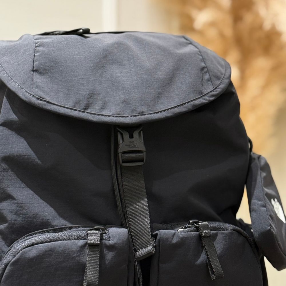 THE NORTH FACE W'S BREEZE BACKPACK 多口袋後背包| 包​包​/皮夾