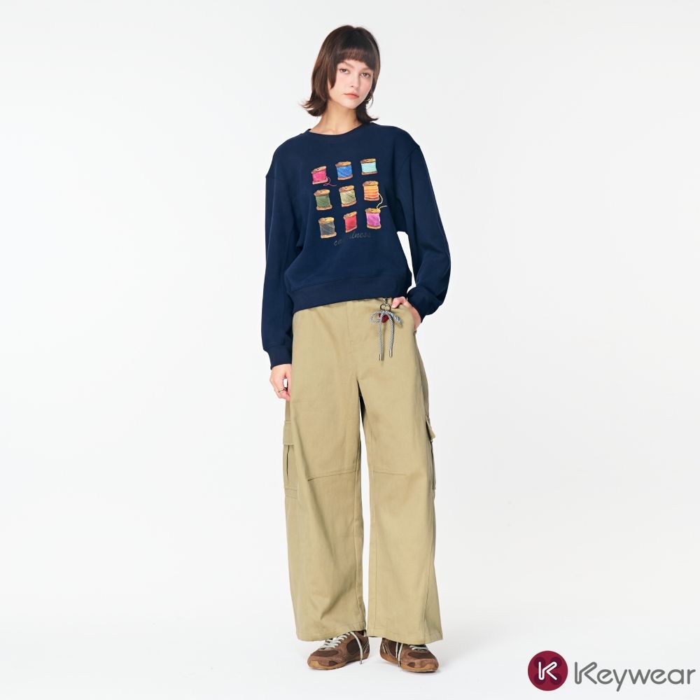 KeyWear奇威名品    俐落剪裁工裝設計感長褲(共3色)-卡其色