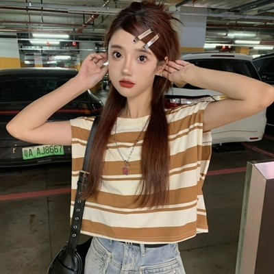 La Belleza圓領墊肩寬橫條背挖洞背心