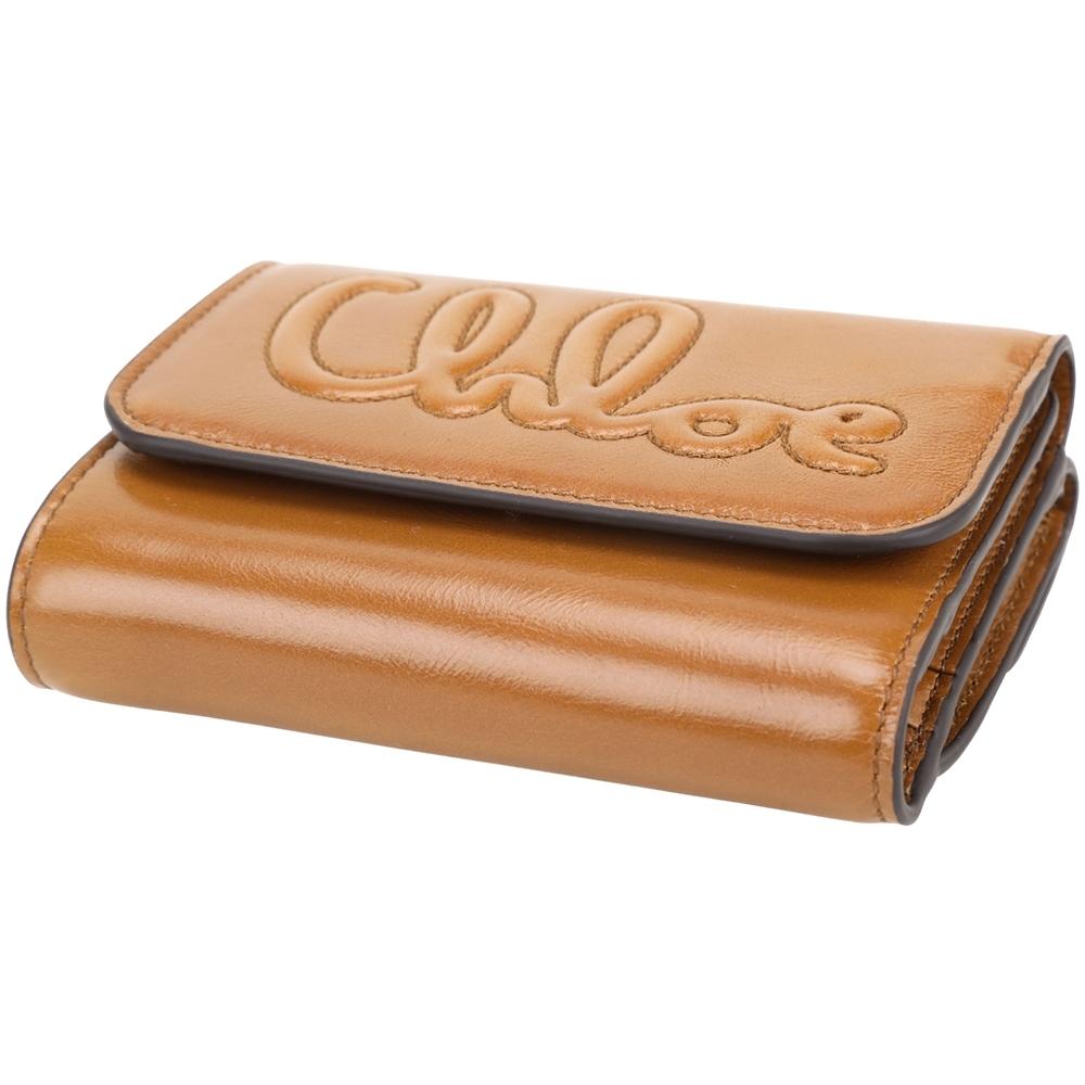 CHLOE 蔻依C 草寫縫線字母亮面小牛皮三折短夾(棕色) | 歐系精品包/配件| Yahoo購物中心