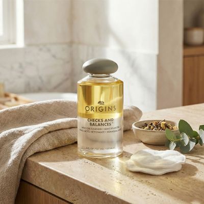 ORIGINS品木宣言 一舉兩得溫和淨膚植萃潔顏油150ml，為專櫃級潔顏產品，適合各種膚質使用。溫和配方，能有效清潔臉部與眼部，同時保濕不乾澀，讓肌膚清爽柔嫩。