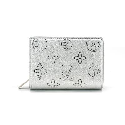 LOUIS VUITTON路易威登 Louis Vuitton LV路易威登 展示品 雷射洞洞牛皮釦式短夾(M26212-銀)
