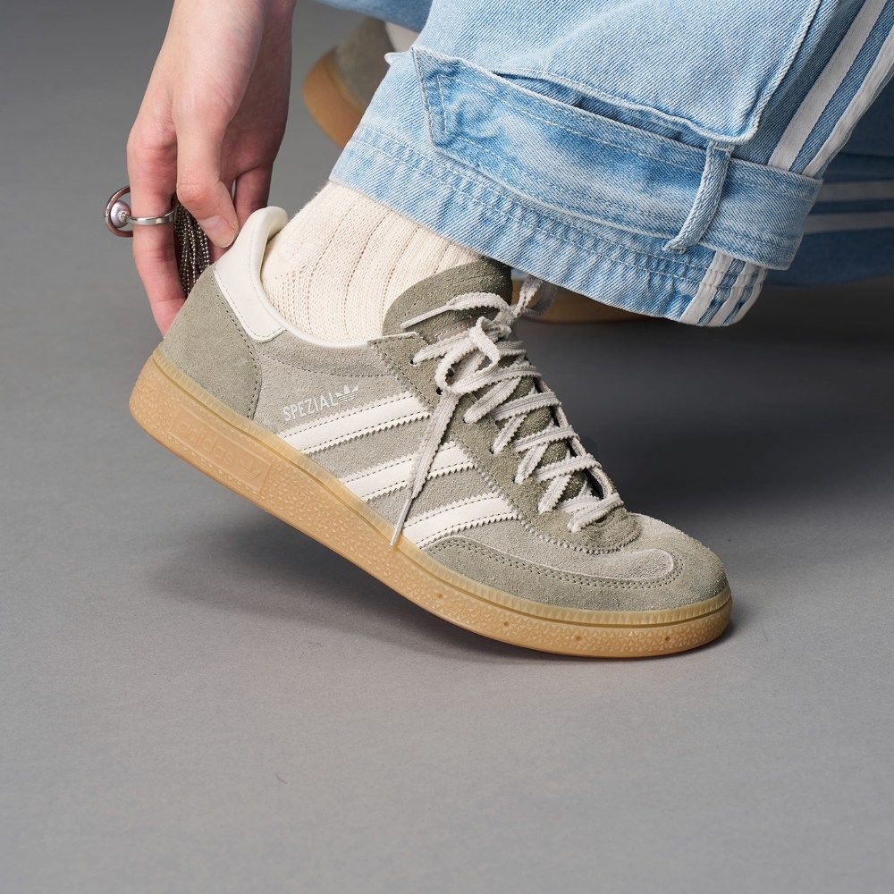 adidas 愛迪達】 HANDBALL SPEZIAL 運動休閒鞋德訓鞋滑板復古女鞋