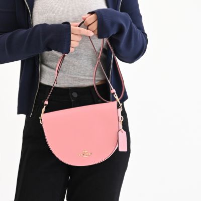 COACH  Ellen 金屬LOGO翻蓋斜背馬鞍包(櫻粉)