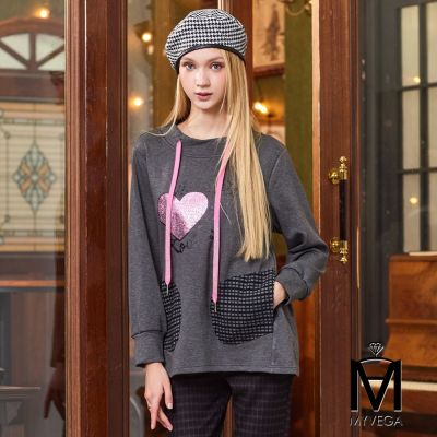 MYVEGA麥雪爾 MA愛心亮片字母印花上衣-灰