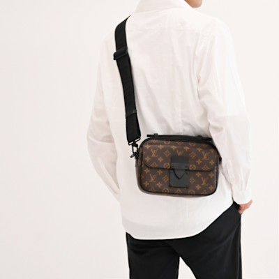 LOUIS VUITTON路易威登 LV M45806 S Lock 經典花紋斜背包/兩用包/郵差包(深咖)