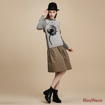 KeyWear奇威名品 特殊雙面光澤多褶長裙-咖啡色