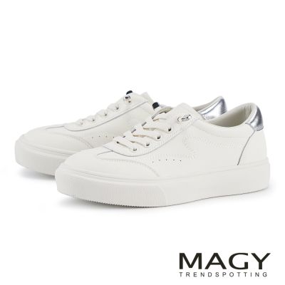 MAGY 經典簡約免綁帶牛貼皮休閒鞋 米白