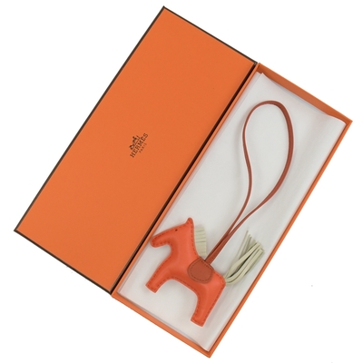小物 HERMES 083739CKAD_worn_1?size=3000,