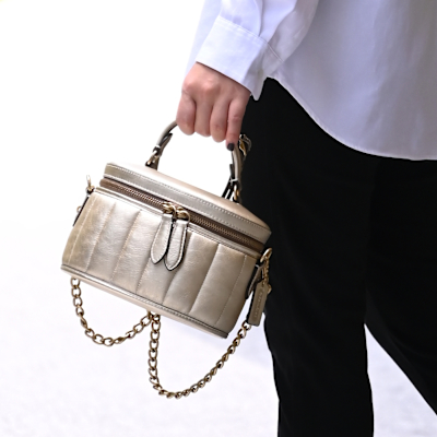 COACH Trail 質感車線皮革化妝箱造型手提斜背兩用包(淡金)