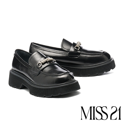 厚底鞋 MISS 21 黑系學院風純色牛油皮彈簧釦樂福厚底鞋－黑