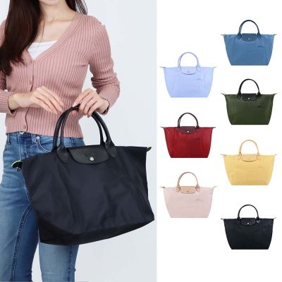 LONGCHAMP LE PLIAGE GREEN系列刺繡短把中型摺疊水餃包(多色選)