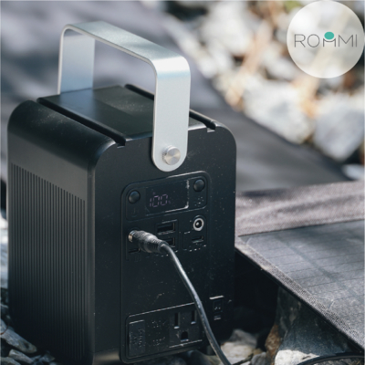 ROOMMI 多功能行動電源供應器 小電寶 27000mAh 多規格充電孔 照明燈 汽車急救