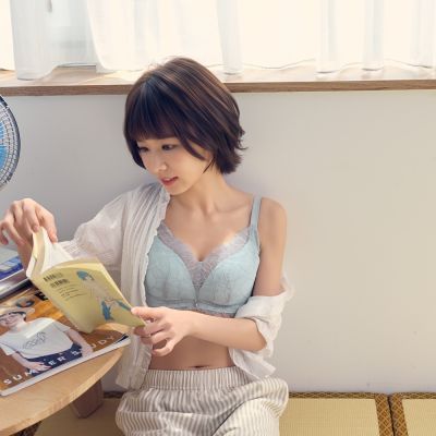 華歌爾-輕涼系列 B:M-3L罩杯冰涼紗3D立體無鋼圈內衣(淺淡霧綠)NBB277GQ
