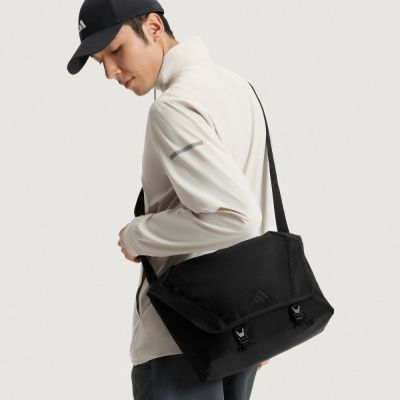 【adidas 愛迪達】 肩背包 男/女 KR2588