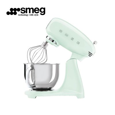 【SMEG】義大利復古美學全彩攪拌機-粉綠色_SMF03PGUS (贈烘焙甜點食譜)