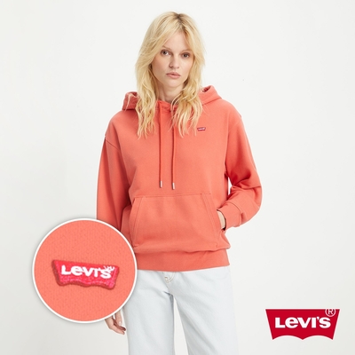 Levis 女款 重磅口袋帽T / 精工迷你刺繡Logo徽章 / 370GSM厚棉 落日橘