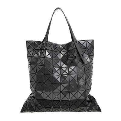 ISSEY MIYAKE 三宅一生 BAOBAO 新品PRISM BI-COLOR10X10雙色鏡面三角形手提包(DARK GRAY×BLACK)