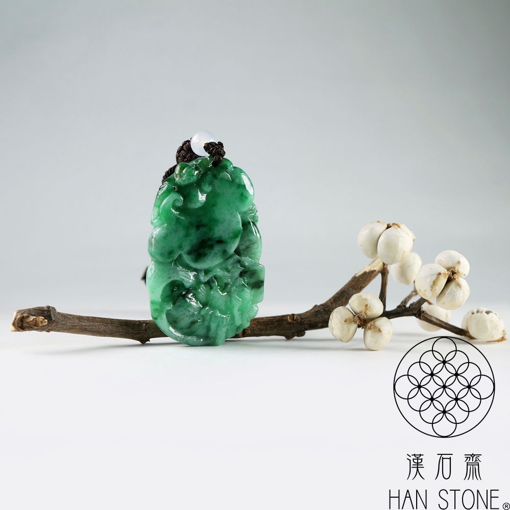 漢石齋】天然翡翠A貨如意魚龍玉佩吊墜飄花種帶辣綠(30*46*6mm) | 漢石