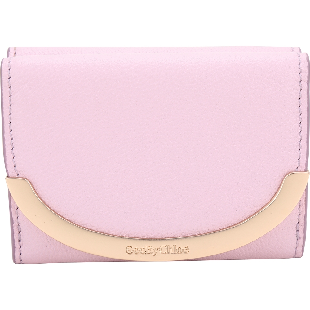 SEE BY CHLOE Lizzie 弧型金屬飾壓紋牛皮迷你短夾/錢包(粉紫色) | 歐系精品包/配件| Yahoo購物中心