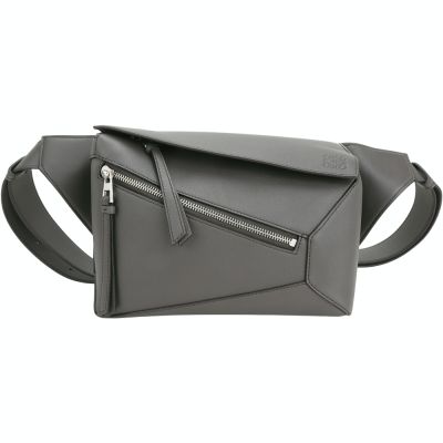 LOEWE 羅威 Puzzle 小款 經典小牛皮切線胸肩背 腰包(深灰)