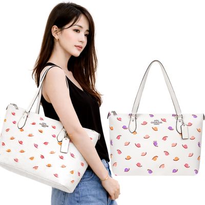 COACH 象牙白色蝸牛圖樣PVC手提/托特包-大型