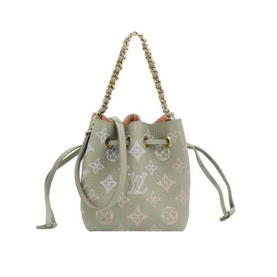 LOUIS VUITTON路易威登 Louis Vuitton LV路易威登 展示品 Mahina漸層穿孔小牛皮二用水桶包(M82731-灰)