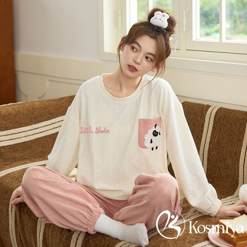 【Kosmiya】1套 帶胸墊 棉質俏皮樂園長袖睡衣/女睡衣/居家服/保暖睡衣/睡衣套裝 (俏皮粉嫩-粉色綿羊)