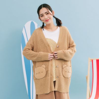 【Dailo】立體熊熊口袋鏤空洞洞長版針織外套 藍 杏 駝