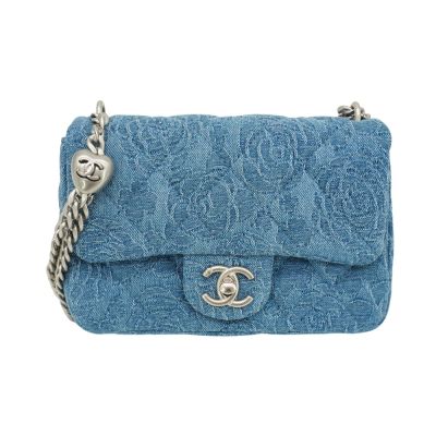 Chanel 香奈兒 展示品 Mini Coco 山茶花緹花牛仔愛心調節銀鍊斜背包-17cm(AS3828-牛仔藍)