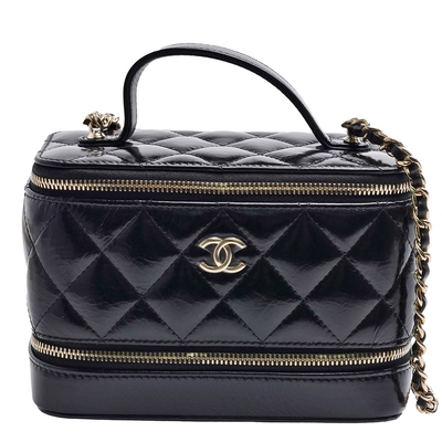 CHANEL香奈兒 經典雙C LOGO菱格紋亮面小羊皮拉鍊手提/斜背化妝包(黑)
