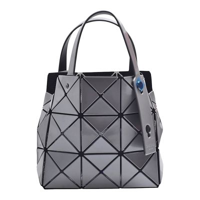 ISSEY MIYAKE 三宅一生 BAOBAO CARAT系列 3X3亮面手提包(銀色)