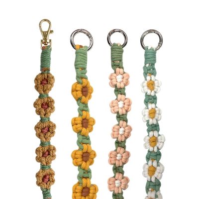 Timo 時尚多功能 七彩花花手工編織長繩/手機背帶 (隨機色)