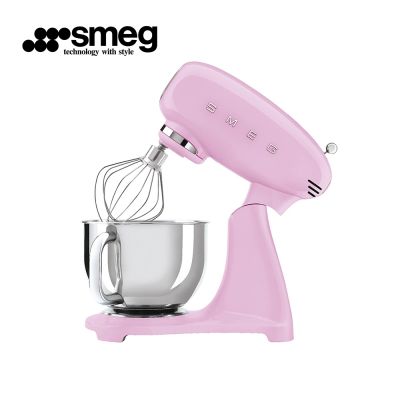 【SMEG】義大利復古美學全彩攪拌機-粉紅色_SMF03PKUS (贈烘焙甜點食譜)
