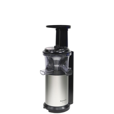 Panasonic國際牌 MJ-L500 慢磨機，採用TRITAN安全材質杯體可耐70℃高溫，1L以下容量，低速10000轉以下運轉，200W功率，ABS塑鋼內部，110V電壓適用，尺寸185x176x432mm，約4kg輕巧設計，中國製造，BSMI R31017認證，1年保固，完美榨取新鮮蔬果汁，保留營養不發熱氧化。