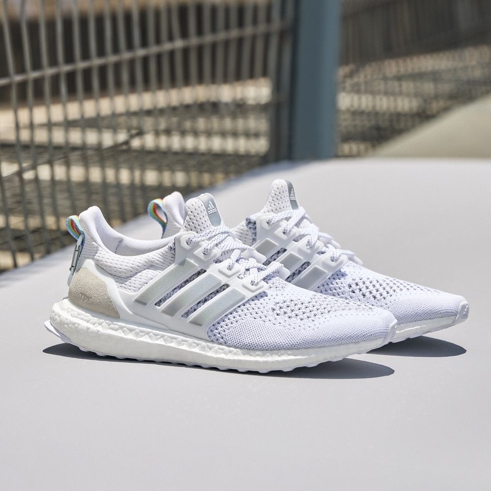 adidas gazelle silver green womens Mens Ultraboost 19 Shoe