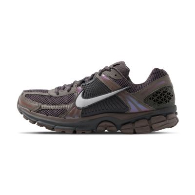 Nike Zoom Vomero 5 男 金屬棕 休閒 運動 透氣 網布 氣墊 寬楦 反光 休閒鞋 HF5493-201