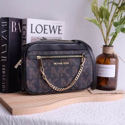 MICHAEL KORS JET SET 新版MK印花拼接拉鍊斜背方包(深咖/黑)
