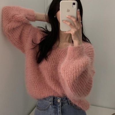 MOCO韓版chic甜美氣質V領百搭毛絨感柔軟毛海毛毛針織毛衣