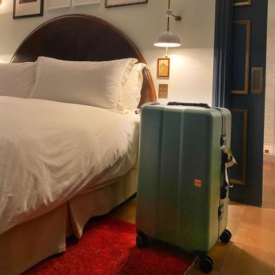 OUMOS 30吋運動行李箱(經典綠)