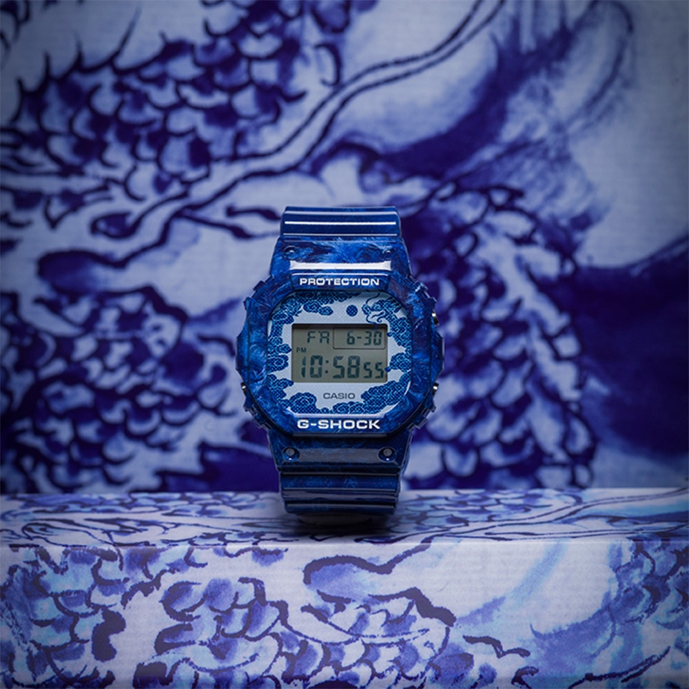CASIO 卡西歐G-SHOCK 青花瓷系列電子錶送禮推薦DW-5600BWP-2 | G-SHOCK