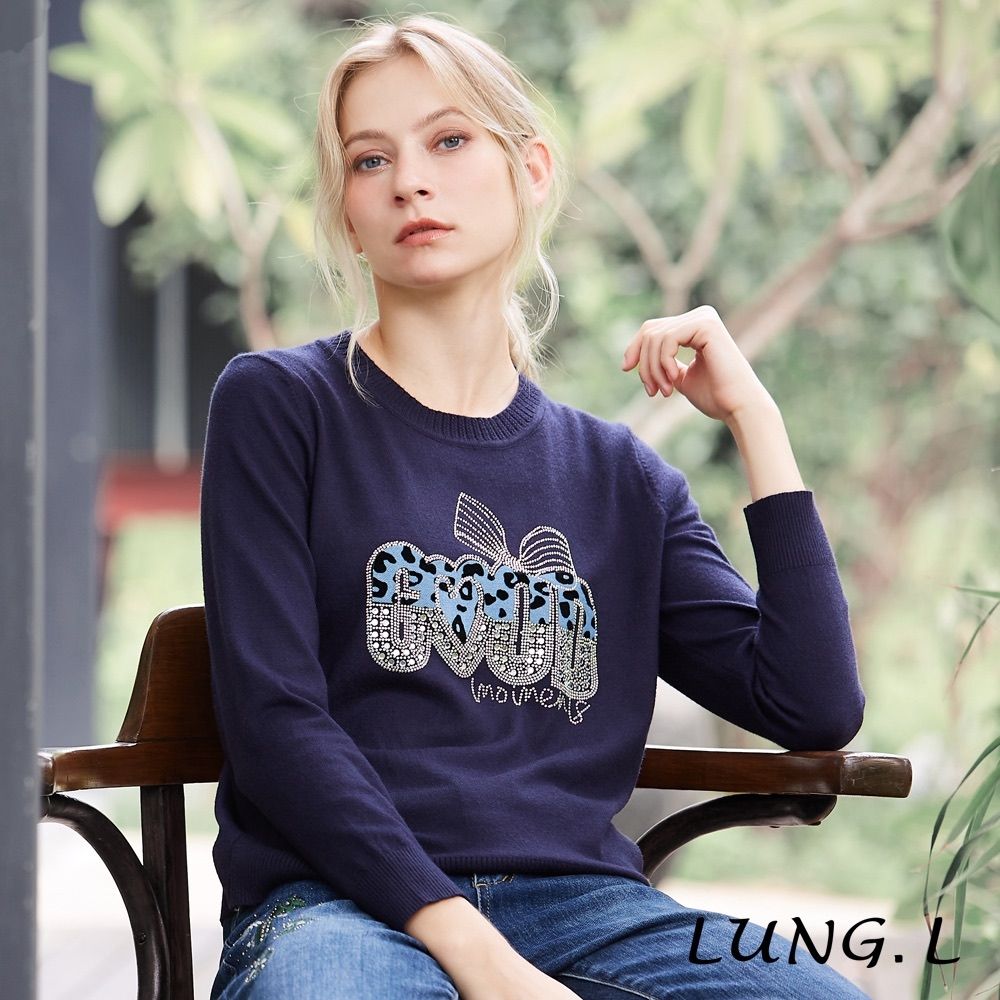 LUNG.L林佳樺 藍色貼布燙鑽長袖女裝針織衫(毛衣)L857A