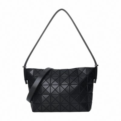 ISSEY MIYAKE  BAOBAO  musette 細方格釦5x8 雙背帶兩用包(霧黑)小款