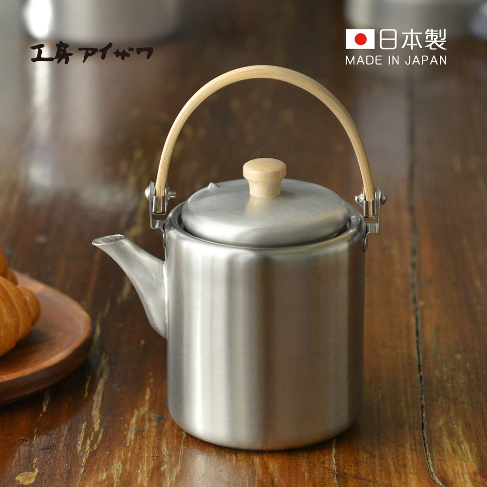 日本相澤工房AIZAWA 日本製18-8不鏽鋼直筒茶壺(木柄上提把手)-400ml